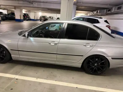 Używany BMW 318 Performance 143 KM (105 kW) 2004 Srebrny Sedan/Limuzyna
