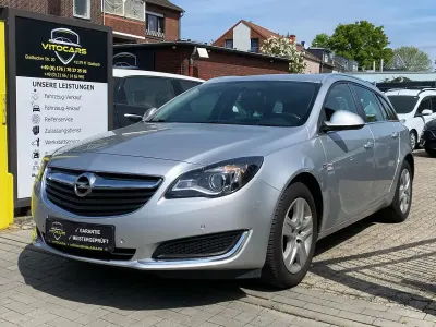 Używany Opel Insignia Edition 140 KM (102 kW) 2016 Srebrny Kombi