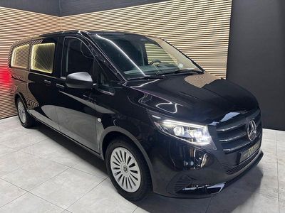 Schwarz Neu 2025 Mercedes Vito Van | 70.210 €