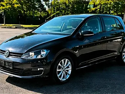 Gebraucht VW Golf VII CLUB 125 PS (91 kW) 2016 Schwarz Kombi