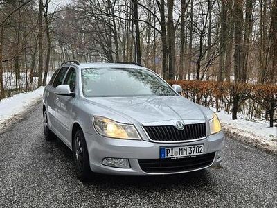 Gebraucht Skoda Octavia Family 122 PS (89 kW) 2013 Silber Kombi