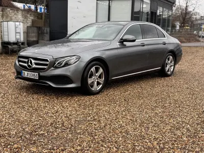 Usata Mercedes E200 Avantgarde 184 CV (135 kW) 2016 Grigio Berlina