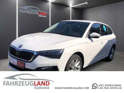 Gebraucht Skoda Scala Style 116 PS (85 kW) 2021 Bila candy/candyweiss Kleinwagen