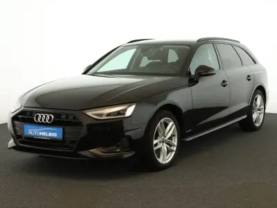 Gebraucht Audi A4 Advanced 163 PS (119 kW) 2023 Mythosschwarz metallic Kombi