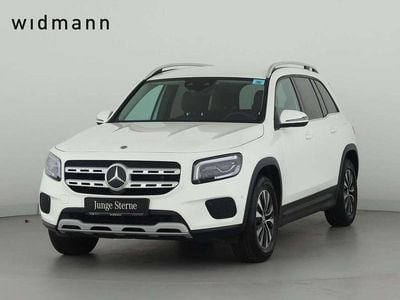 Mercedes GLB220