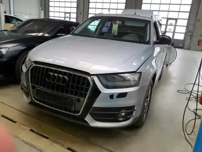 Gebraucht Audi Q3 Comfort 140 PS (102 kW) 2015 Silber SUV