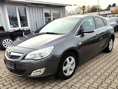 Grau Gebraucht 2010 Opel Astra Cosmo Limousine | 2.500 € (Guter Preis)