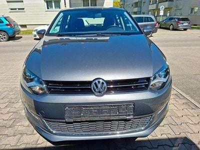 Begagnad VW Polo Highline 105 HK (77 kW) 2013 Grå Halvkombi