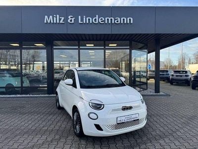 Gebraucht Fiat 500e 86 kW (118 PS) 2023 Weiss Kleinwagen