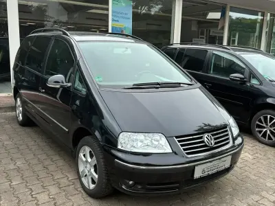 Gebraucht VW Sharan United 140 PS (102 kW) 2009 Deep black perleffekt Van / Kleinbus