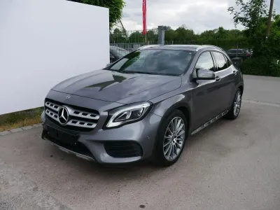 Gebraucht Mercedes GLA250 AMG line 211 PS (155 kW) 2019 Mountaingrau  met. SUV