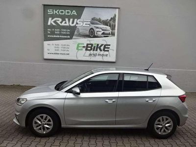 Gebraucht Skoda Fabia Selection 80 PS (58 kW) 2023 Brilliantsilber metallic Kleinwagen