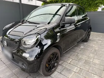 Gebraucht Smart ForFour 71 PS (52 kW) 2016 Schwarz Kleinwagen
