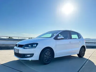 Gebraucht VW Polo 90 PS (66 kW) 2014 Weiß Limousine