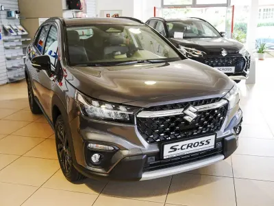 Neu Suzuki SX4 S-Cross 110 PS (80 kW) 2026 Grau SUV