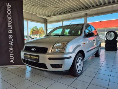 Gebraucht Ford Fusion Trend 80 PS (58 kW) 2003 Silber Kleinwagen