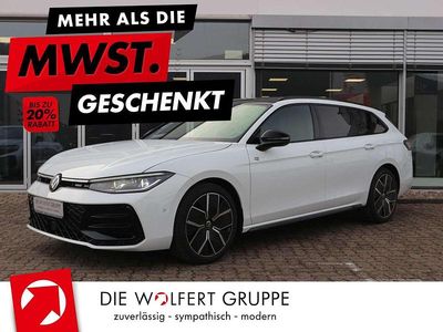 Neu VW Passat R-line 193 PS (141 kW) 2026 Pure white uni / grenadillschw Kombi