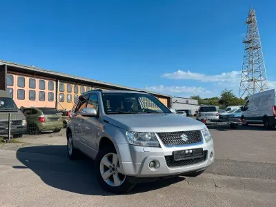 Usata Suzuki Grand Vitara 129 CV (94 kW) 2012 Grigio SUV