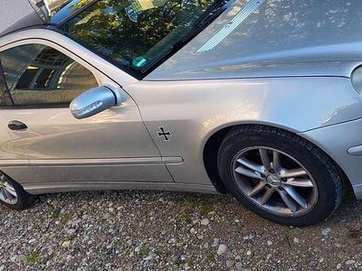 Mercedes C180