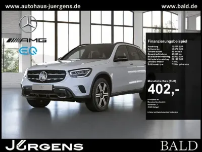 Gebraucht Mercedes GLC300e Night 194 PS (142 kW) 2022 Weiss unilack polarweiß SUV