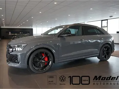 Neu Audi RS Q8 Performance 640 PS (470 kW) 2026 Grau SUV
