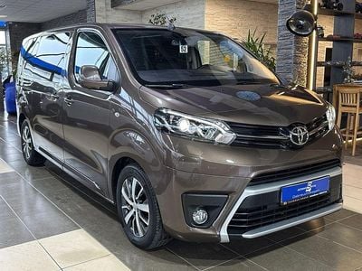 Braun Gebraucht 2022 Toyota Proace Executive Van / Kleinbus | 37.500 € (Teuer)