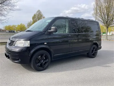 Gebraucht VW Multivan 131 PS (96 kW) 2009 Schwarz Van / Kleinbus