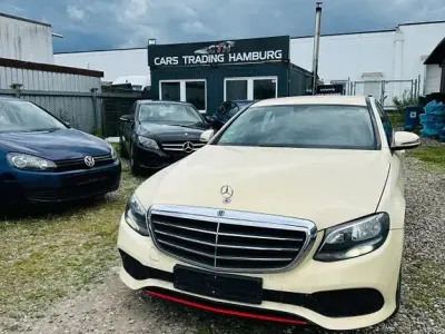 Gebraucht Mercedes E200 150 PS (110 kW) 2019 Gelb Limousine