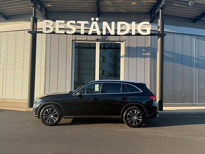 Gebraucht Mercedes GLC200 Avantgarde 204 PS (150 kW) 2024 Lack obsidianschwarz SUV
