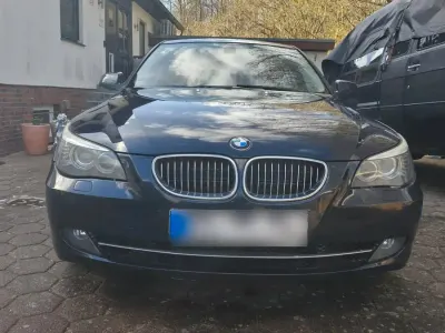Gebraucht BMW 525 197 PS (144 kW) 2009 Blau Kombi