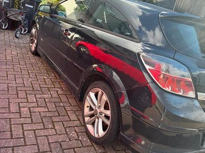 Opel Astra GTC