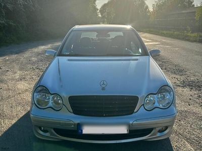 Mercedes C200