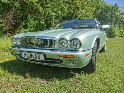 Gebraucht Jaguar XJ8 Sovereign 284 PS (208 kW) 2000 Grün Limousine