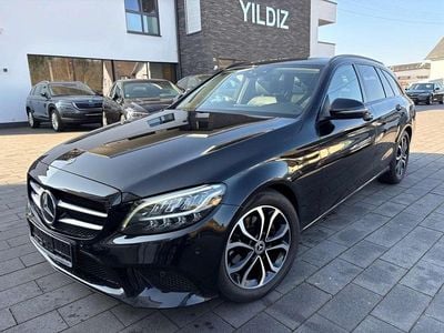 Gebraucht Mercedes C220 Avantgarde 194 PS (142 kW) 2021 Schwarz Kombi