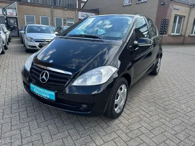 Gebraucht Mercedes A160 95 PS (69 kW) 2011 Schwarz Limousine