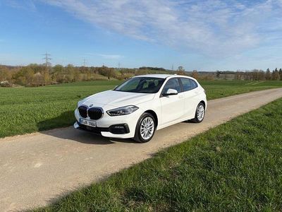 Gebraucht BMW 118 Advantage 140 PS (102 kW) 2023 Weiß Kleinwagen