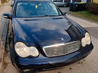 Gebraucht Mercedes C180 Classic 143 PS (105 kW) 2003 Blau Limousine