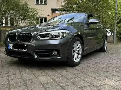 Gebraucht BMW 120 Sport Line 184 PS (135 kW) 2018 Grau Kleinwagen