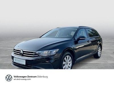 Gebraucht VW Passat Basis 150 PS (110 kW) 2022 Schwarz Kombi