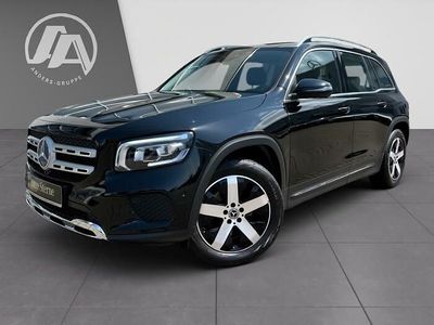 Mercedes GLB220