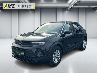 Gebraucht Opel Mokka Enjoy 131 PS (96 kW) 2023 Lackierung schwarz perla nera/ SUV