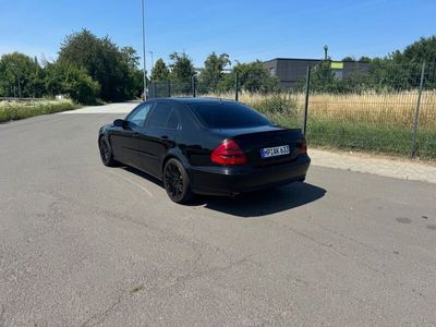 Mercedes E320