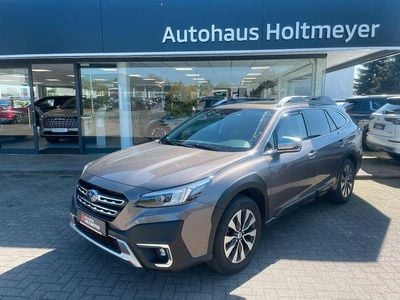 Begagnad Subaru Outback Platinum 169 HK (124 kW) 2024 Brun Kombi