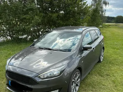 Gebraucht Ford Focus ST-Line 182 PS (133 kW) 2018 Grau Kombi