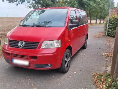 Gebraucht VW Caravelle 130 PS (95 kW) 2007 Rot Van