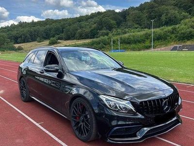 Mercedes C63 AMG