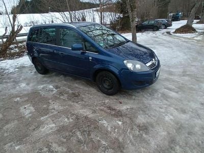Blau Gebraucht 2010 Opel Zafira Van / Kleinbus | 2.500 € (Guter Preis)