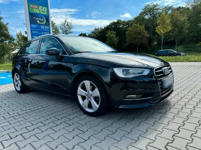 Gebraucht Audi A3 Comfort 122 PS (89 kW) 2013 Schwarz Kleinwagen