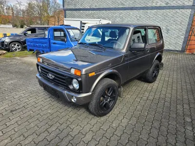 Brugt Lada niva 83 HK (61 kW) 2021 Koriander metallic SUV