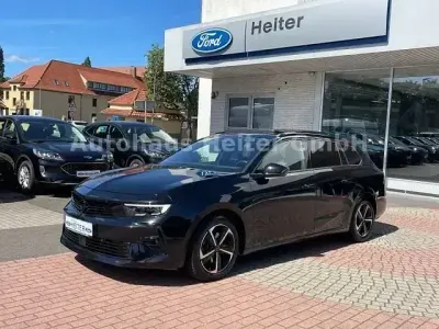 Gebraucht Opel Astra 131 PS (96 kW) 2025 Schwarz Kleinwagen